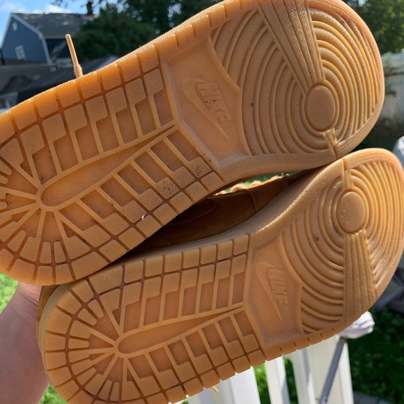 Jordan 1 Retro High OG “Wheat” Size 11 - Picture 4 of 4